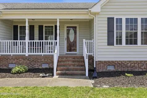 808 Compass Drive Elizabeth City NC 27909