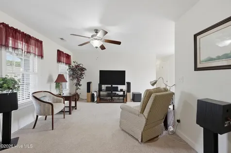 808 Compass Drive Elizabeth City NC 27909