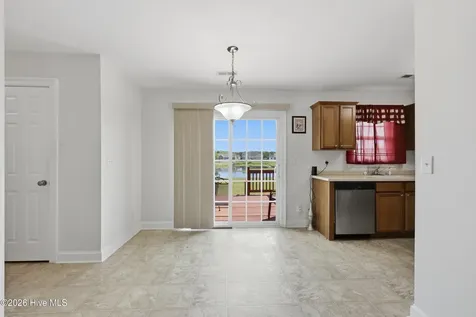 808 Compass Drive Elizabeth City NC 27909