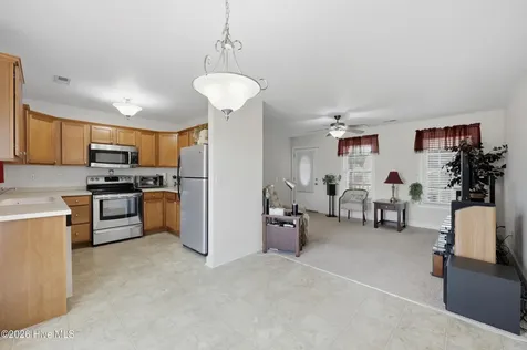 808 Compass Drive Elizabeth City NC 27909