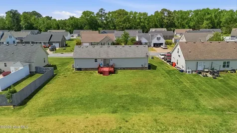 808 Compass Drive Elizabeth City NC 27909