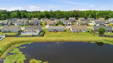 808 Compass Drive Elizabeth City NC 27909