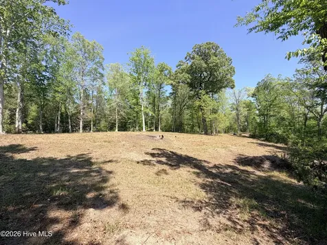 109/111 Barry Lane Jacksonville NC 28540