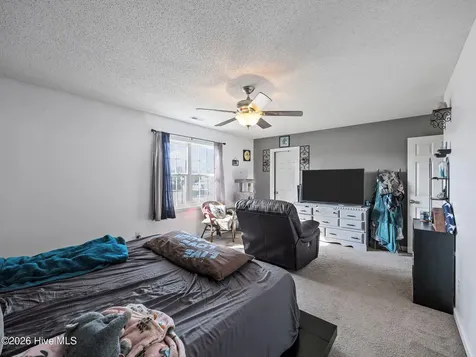 210 Bobwhite Road Hubert NC 28539