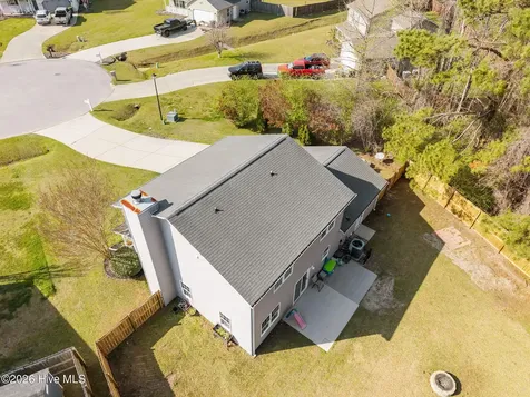 210 Bobwhite Road Hubert NC 28539