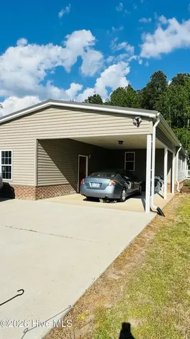 141 Up River Road Belvidere NC 27919