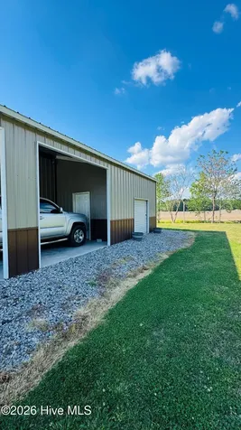 141 Up River Road Belvidere NC 27919