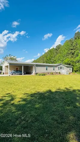 141 Up River Road Belvidere NC 27919
