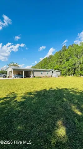141 Up River Road Belvidere NC 27919