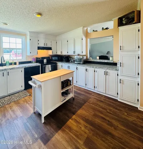 141 Up River Road Belvidere NC 27919