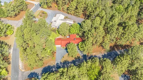 101 Swan Run Court Seven Lakes NC 27376