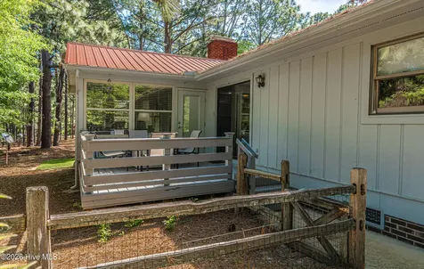 101 Swan Run Court Seven Lakes NC 27376