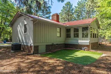 101 Swan Run Court Seven Lakes NC 27376