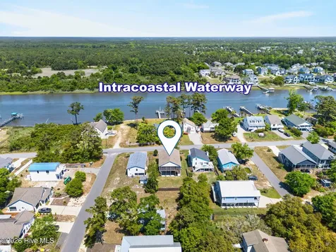 1903 E Yacht Drive Oak Island NC 28465