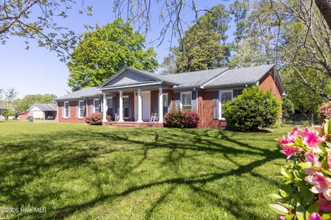 212 Robin Lane Edenton NC 27932