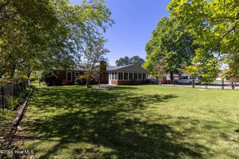 212 Robin Lane Edenton NC 27932