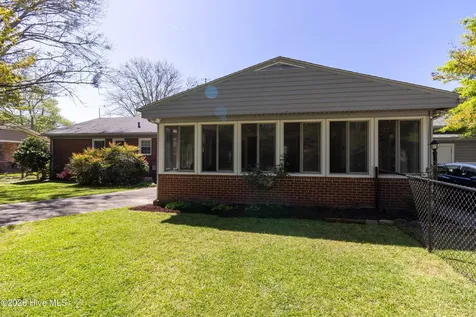 212 Robin Lane Edenton NC 27932