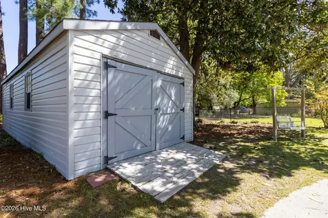 212 Robin Lane Edenton NC 27932