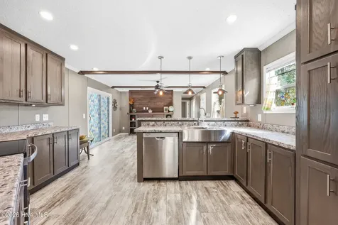 2193 Forest Drive SW Supply NC 28462