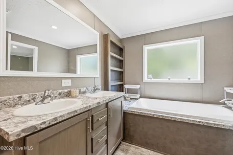 2193 Forest Drive SW Supply NC 28462