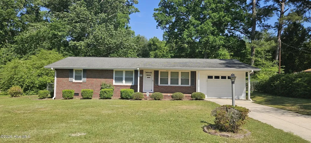 118 Forest Drive W Whiteville NC 28472