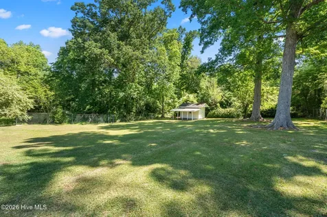 118 Forest Drive W Whiteville NC 28472
