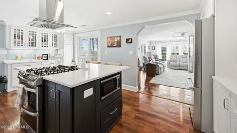 298 Bay Shore Drive Chocowinity NC 27817