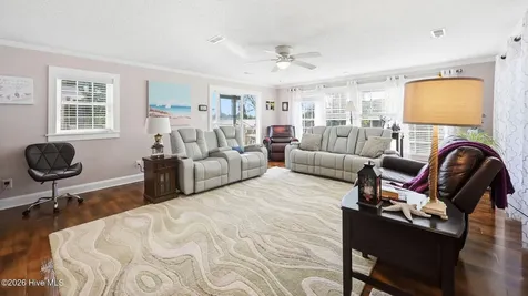 298 Bay Shore Drive Chocowinity NC 27817