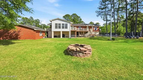298 Bay Shore Drive Chocowinity NC 27817