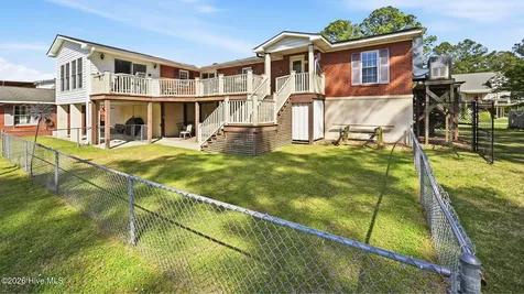 298 Bay Shore Drive Chocowinity NC 27817