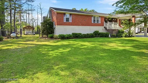 298 Bay Shore Drive Chocowinity NC 27817