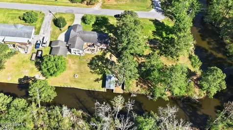298 Bay Shore Drive Chocowinity NC 27817