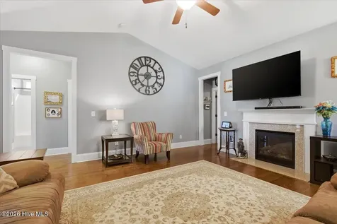 111 W Huckleberry Way Rocky Point NC 28457