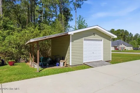111 W Huckleberry Way Rocky Point NC 28457