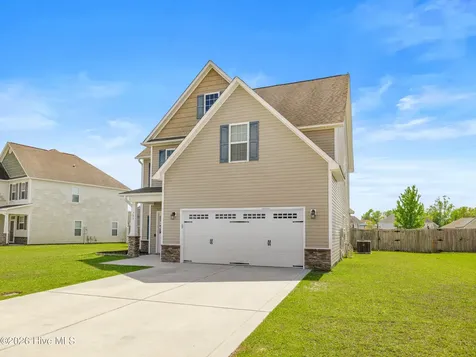 703 Stafford Lane Jacksonville NC 28546