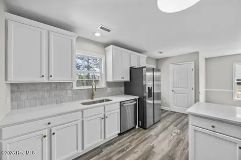 264 Inverness Drive Hubert NC 28539