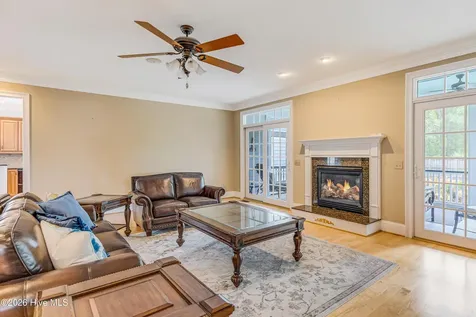 5126 Fernwood Drive Southport NC 28461