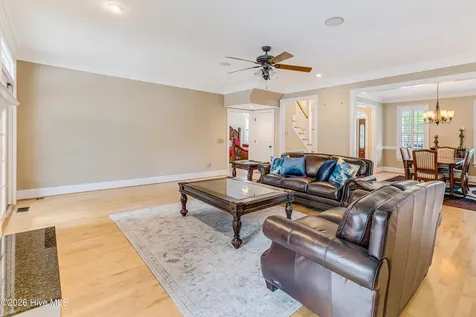 5126 Fernwood Drive Southport NC 28461