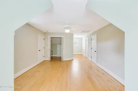 5126 Fernwood Drive Southport NC 28461