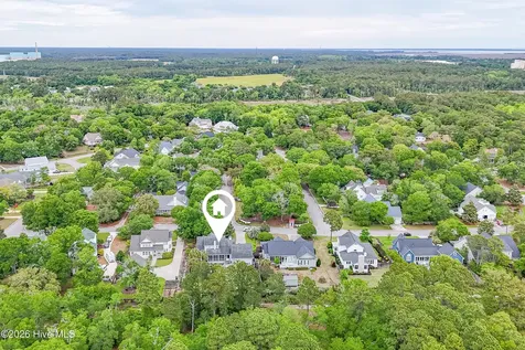5126 Fernwood Drive Southport NC 28461