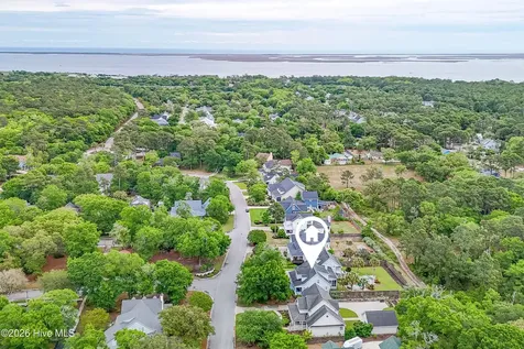 5126 Fernwood Drive Southport NC 28461