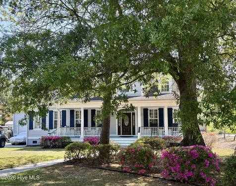 5126 Fernwood Drive Southport NC 28461