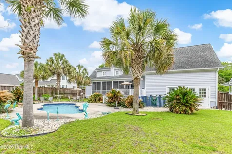 5126 Fernwood Drive Southport NC 28461