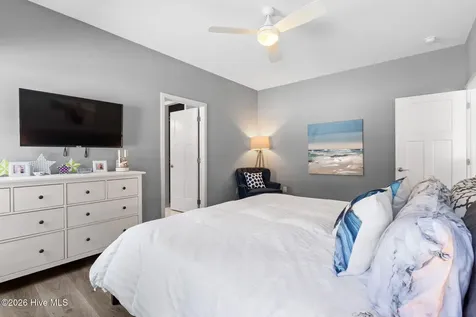 135 NW 7th Street Oak Island NC 28465