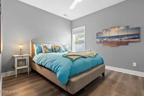 135 NW 7th Street Oak Island NC 28465