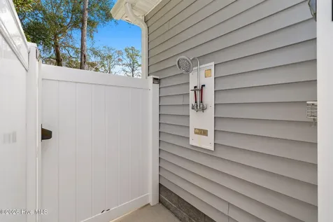 135 NW 7th Street Oak Island NC 28465