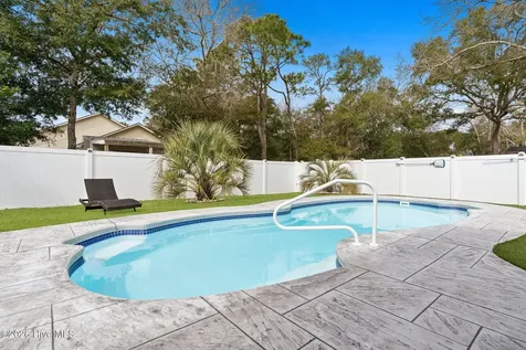 135 NW 7th Street Oak Island NC 28465