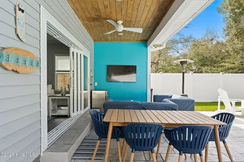 135 NW 7th Street Oak Island NC 28465
