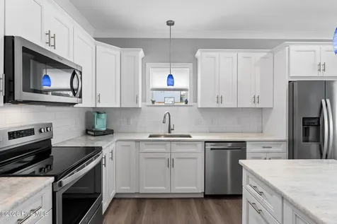 135 NW 7th Street Oak Island NC 28465