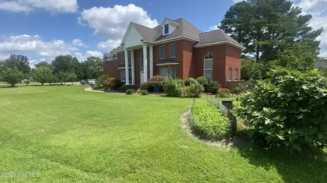 1181 Cedar Hill Drive Williamston NC 27892